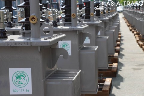 Electrical transformers used for reducing high currents.